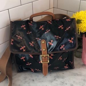 Fossil- Fly away with me ✈️